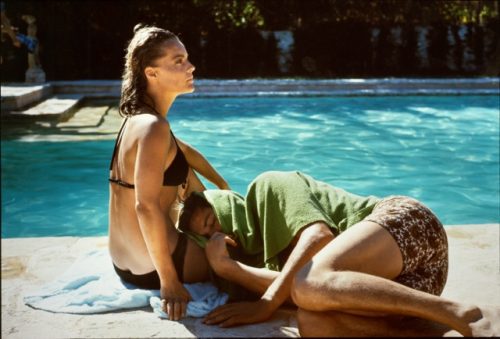 Pendant le tournage de La Piscine de Jacques Deray, 1968 (©Philippe Le Tellier/Paris Match/La Galerie de l’Instant)