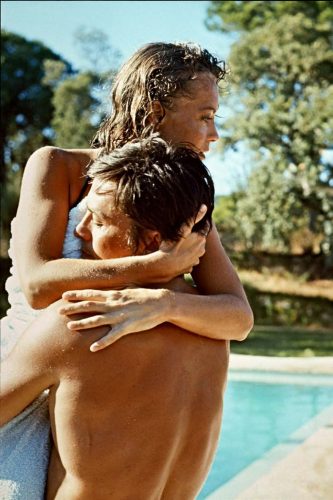 Pendant le tournage de La Piscine de Jacques Deray, 1968 (©Philippe Le Tellier/Paris Match/La Galerie de l’Instant)