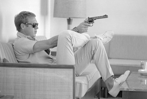 Steve McQueen, Los Angeles,1963 (© JOHN DOMINIS/LIFE/ La Galerie de l’Instant)
