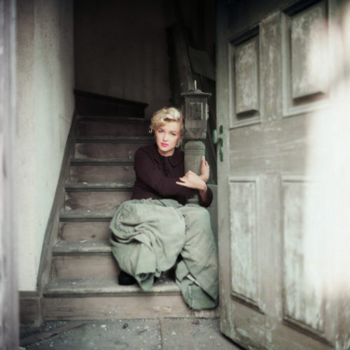 MARILYN MONROE, THE PEASANT SITTING LOS ANGELES, 1954