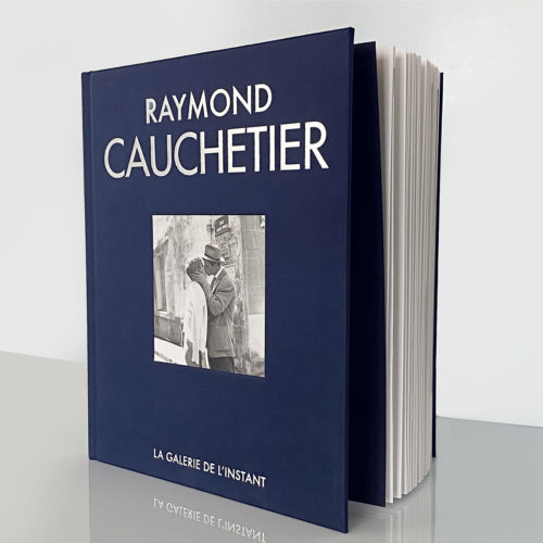 Livre Raymond Cauchetier