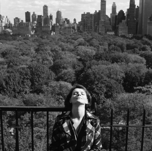 Juliette Binoche, Central Park, NYC 2000 (©CHRISTOPHE D’YVOIRE - LA GALERIE DE L’INSTANT)