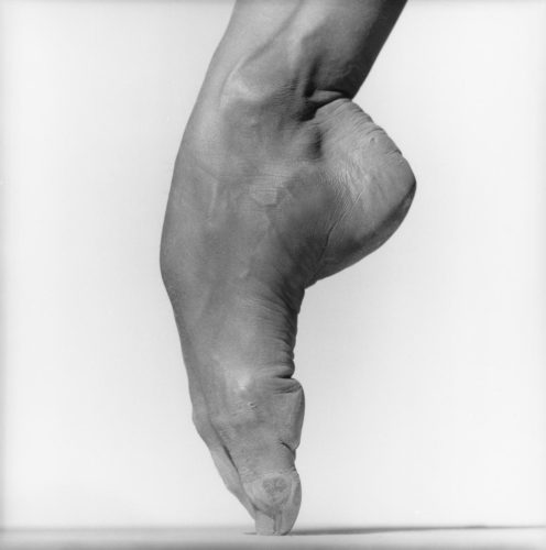 GILLES TAPIE Pied de Sylvie Guillem, Paris, 1989