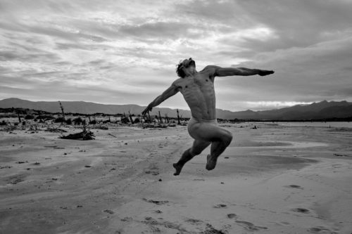 MATTHEW BROOKES Hugo Marchand, Cape Town, 2020 (©MATTHEW BROOKES - LA GALERIE DE L’INSTANT)