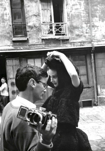 Tirage vintage Richard Avedon en train de photographier Audrey Hepburn lors du tournage du film “Funny Face”, Paris, 1956